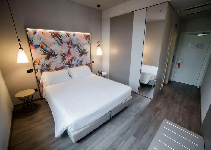 San Giovanni 4*